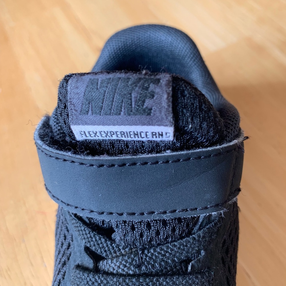 Nike toddler sneakers